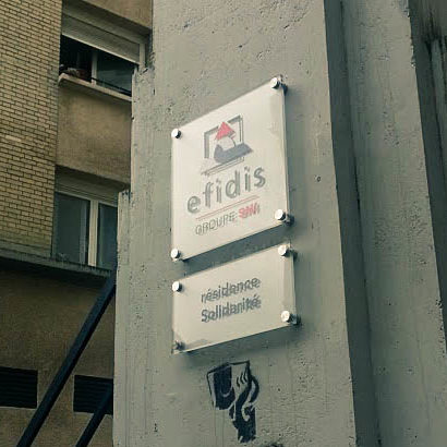 Panneaux en plexiglas à Montreuil