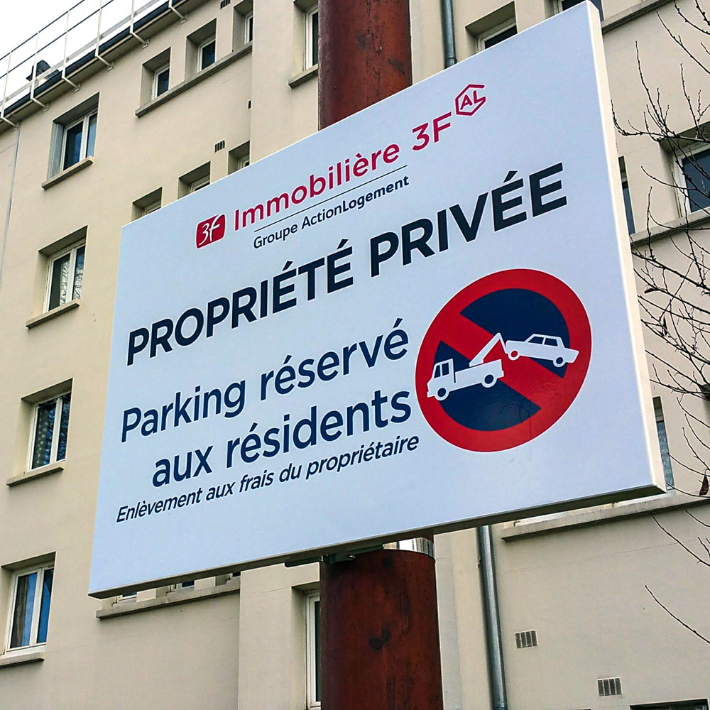 Propriété privée parking réservé  à Savigny sur Orge